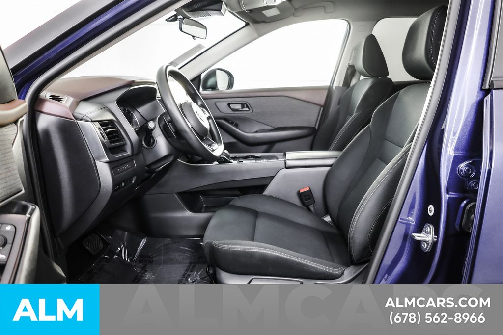 Used 2023 Blue Nissan S image 16