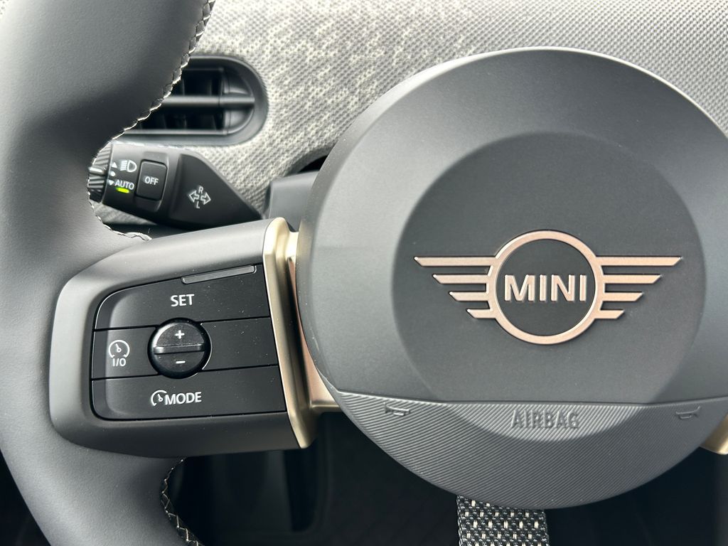 Thumbnail: 2026 MINI Cooper - 18