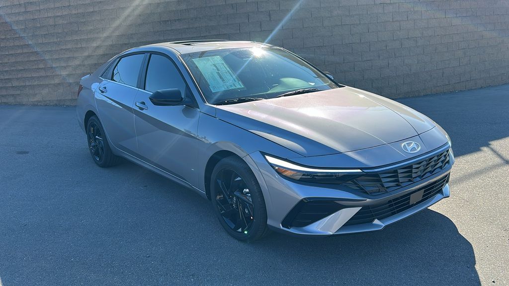 Fluid Metal 2026 Hyundai Elantra SEL Sport Premium FWD Sedan Front-Wheel Drive Continuously Variable Transmission