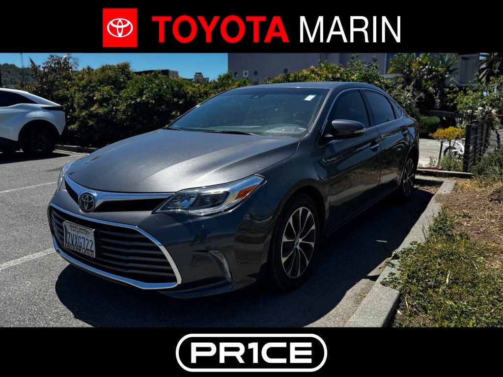 2017 Toyota Avalon XLE Premium's photo