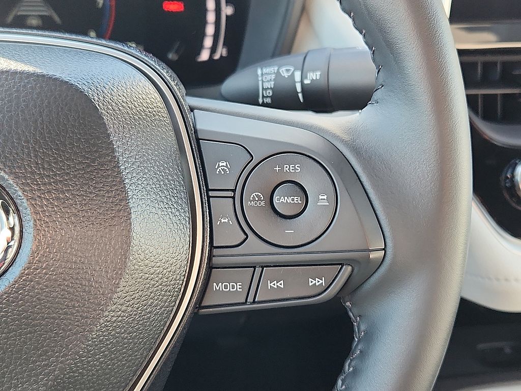 Thumbnail: 2025 Toyota Corolla - 25