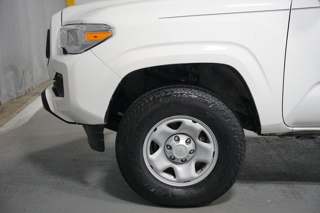 Thumbnail: 2023 Toyota Tacoma - 5