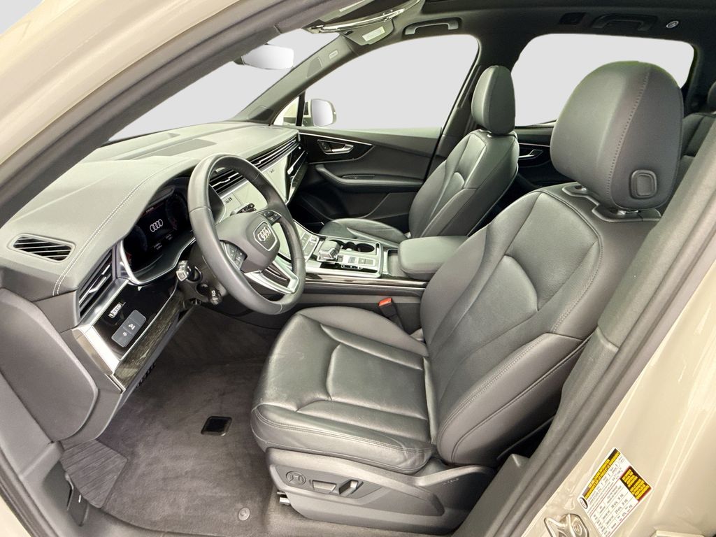 Thumbnail: 2023 Audi Q7 - 18