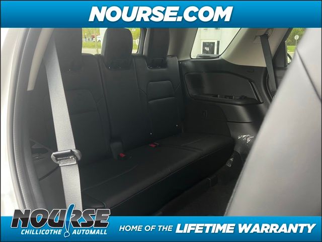 2024 Nissan Pathfinder Platinum photo