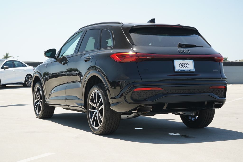 Thumbnail: 2026 Audi Q5 - 3