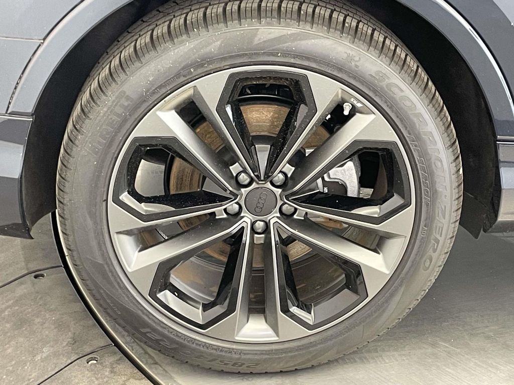 2026 Audi Q7 55 Premium Plus Blue at Audi Porsche Sewickley