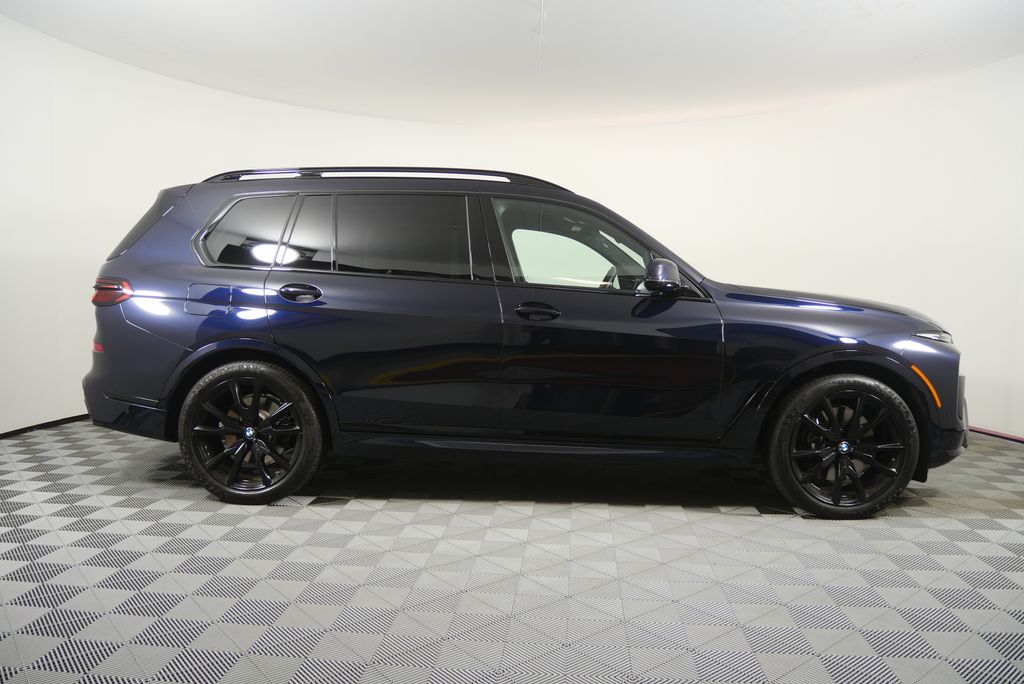 Thumbnail: 2026 BMW X7 - 2