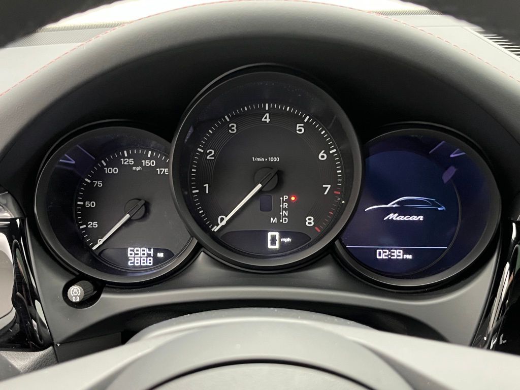 Thumbnail: 2025 Porsche Macan - 11