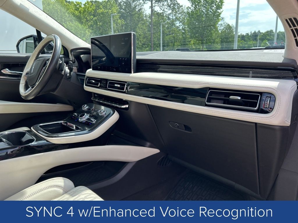 2022 Lincoln Nautilus Black Label