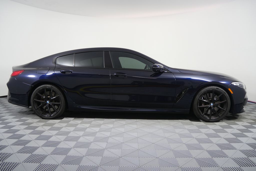 Thumbnail: 2022 BMW 8 Series - 2