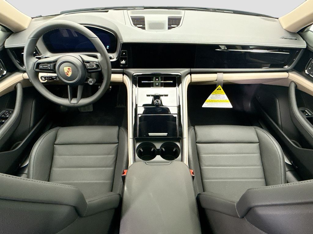 Thumbnail: 2026 Porsche Panamera - 16