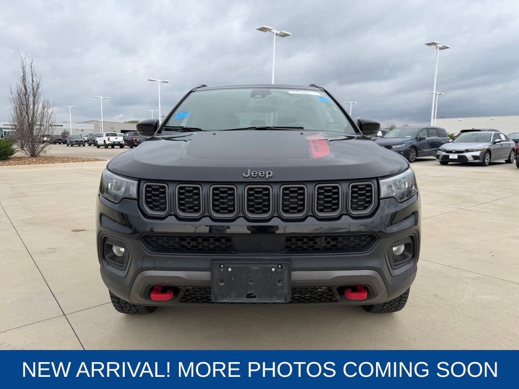 2025 Jeep Compass Trailhawk