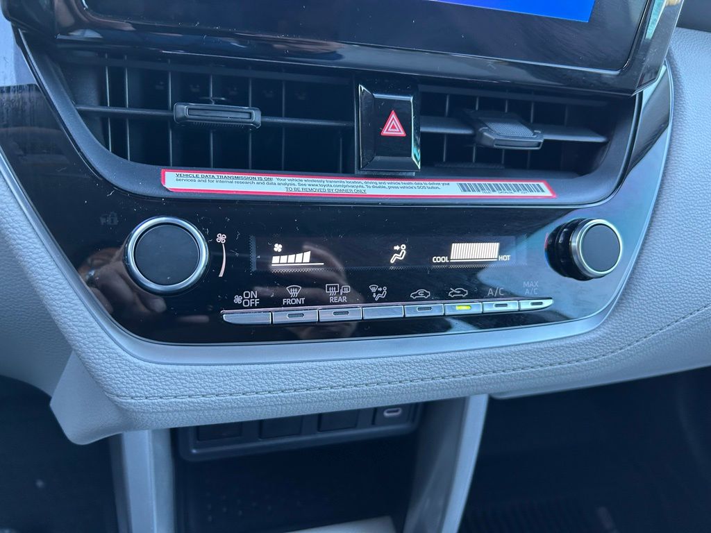 Thumbnail: 2024 Toyota Corolla Cross - 25