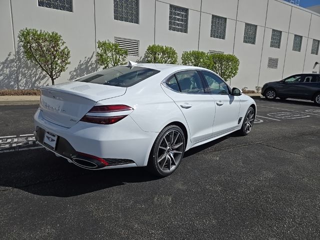 2025 Genesis G70  8