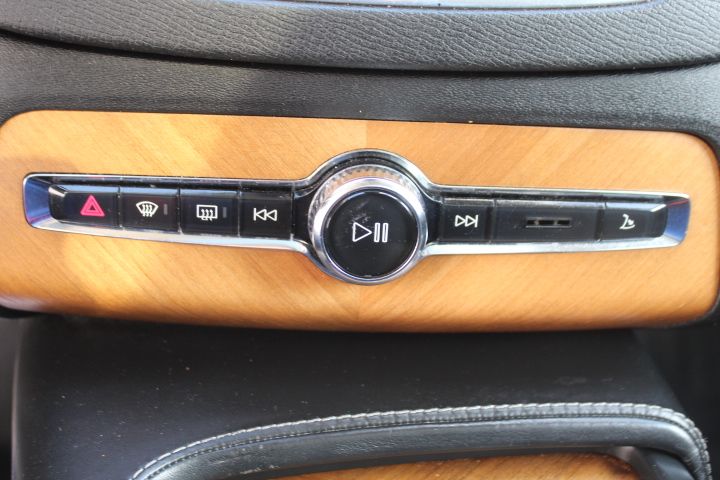 Used Car 2018 Volvo Xc90  T6 Inscription For Sale Under $20,000 In Georgetown, Texas