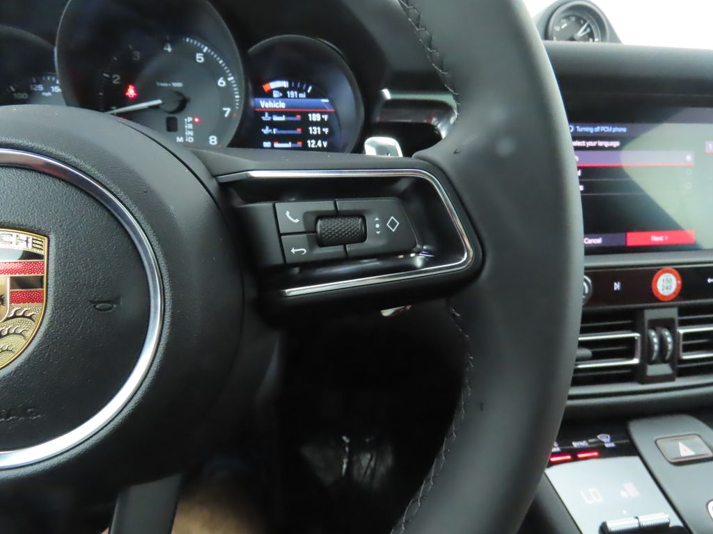 Thumbnail: 2025 Porsche Macan - 15