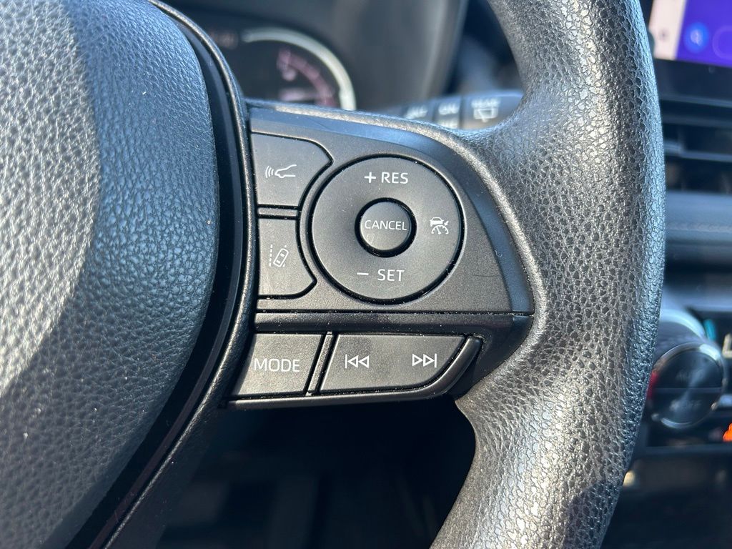 Thumbnail: 2024 Toyota RAV4 - 20
