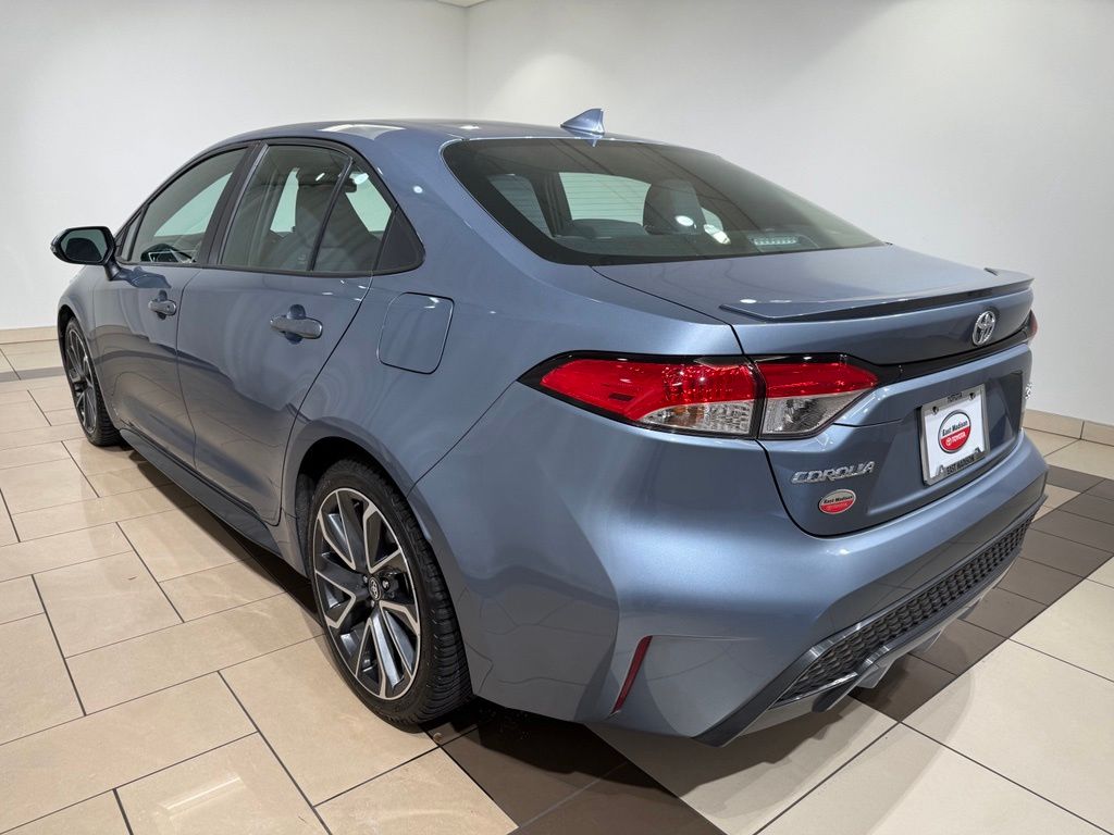 Thumbnail: 2021 Toyota Corolla - 3
