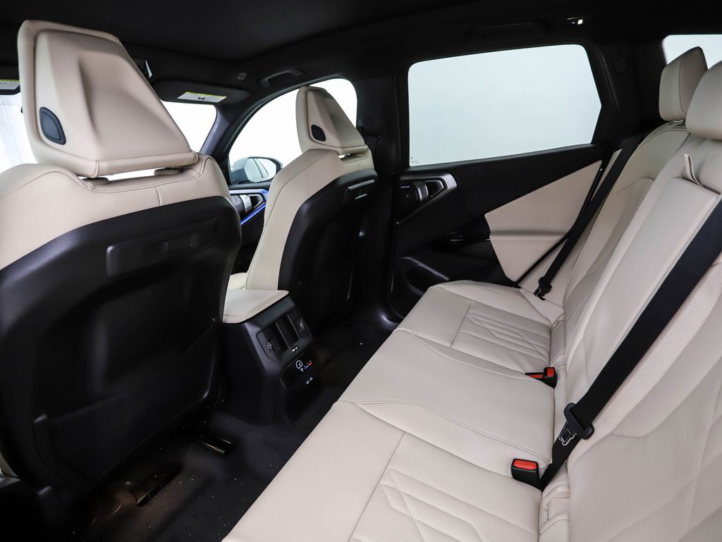 Thumbnail: 2026 BMW X3 - 21