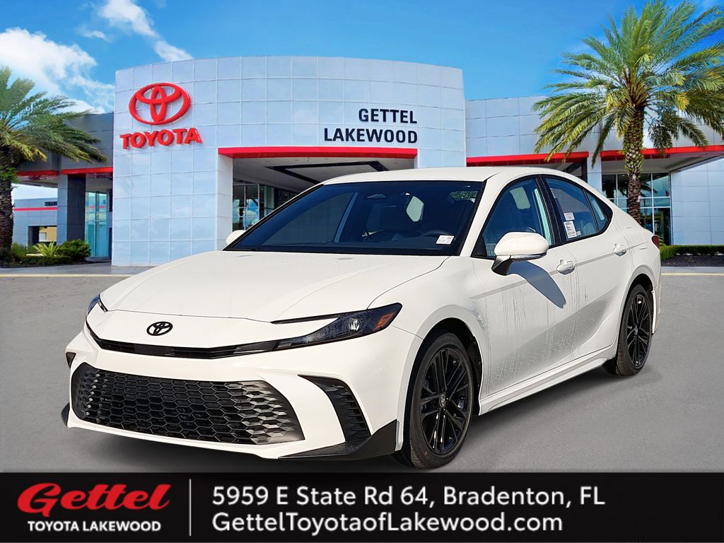 2026 Toyota Camry SE's photo