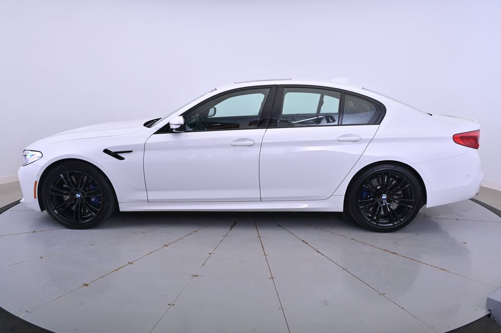 Thumbnail: 2020 BMW M5 - 2