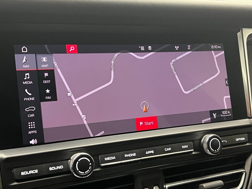 Thumbnail: 2021 Porsche Macan - 13