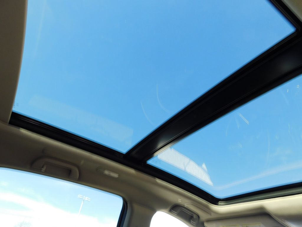 Thumbnail: 2024 Acura RDX - 6