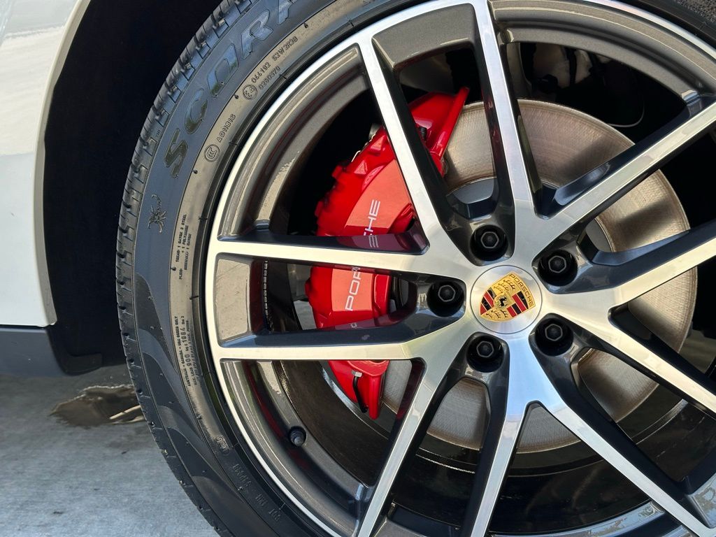 Thumbnail: 2026 Porsche Macan - 16