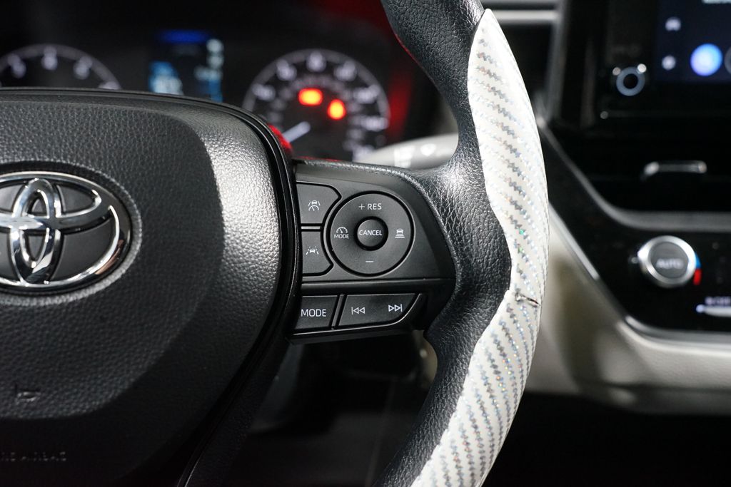 Thumbnail: 2025 Toyota Corolla - 13