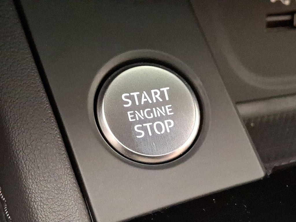 Thumbnail: 2022 Audi A4 - 24