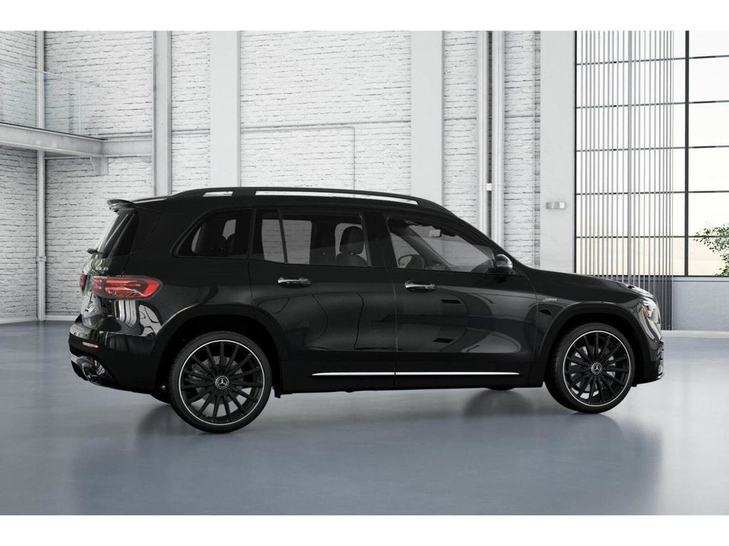 2025 Mercedes-Benz GLB GLB 35 AMG 18