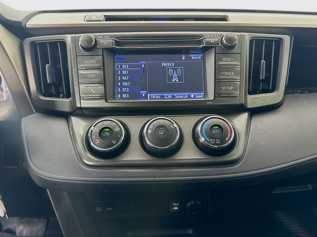 2014 Toyota RAV4 LE 15