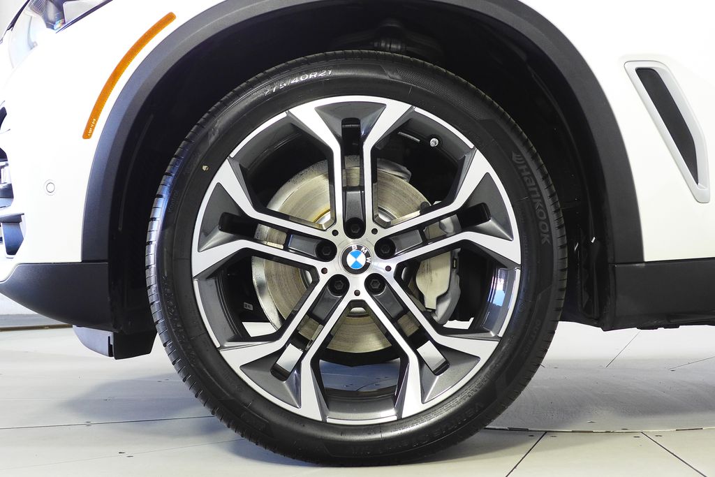 Thumbnail: 2023 BMW X5 - 5