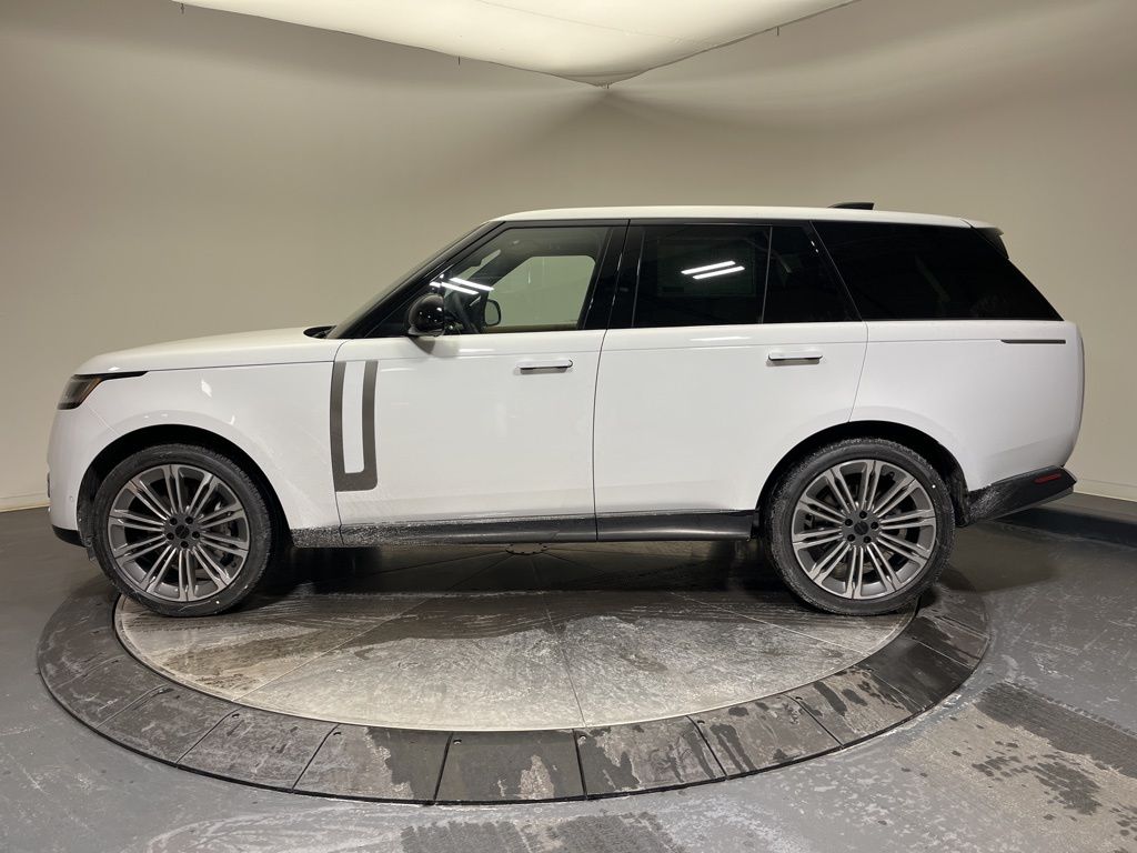 Thumbnail: 2026 Land Rover Range Rover - 2