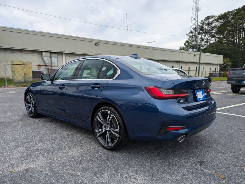 2022 BMW 330i 