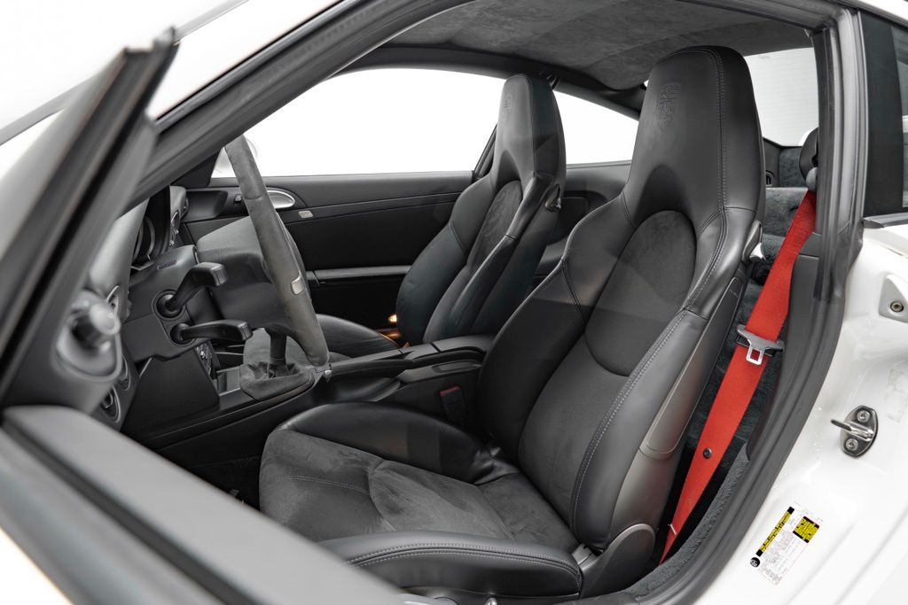 2010 Porsche 911 - Thumbnail 3