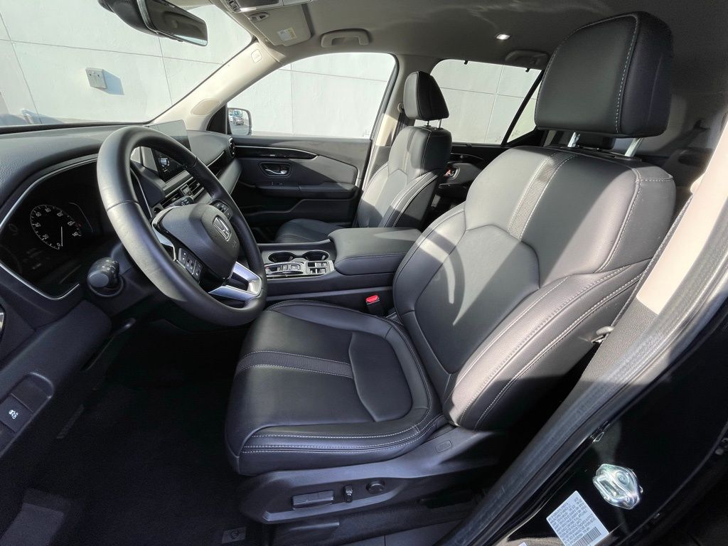 Thumbnail: 2025 Honda Pilot - 27