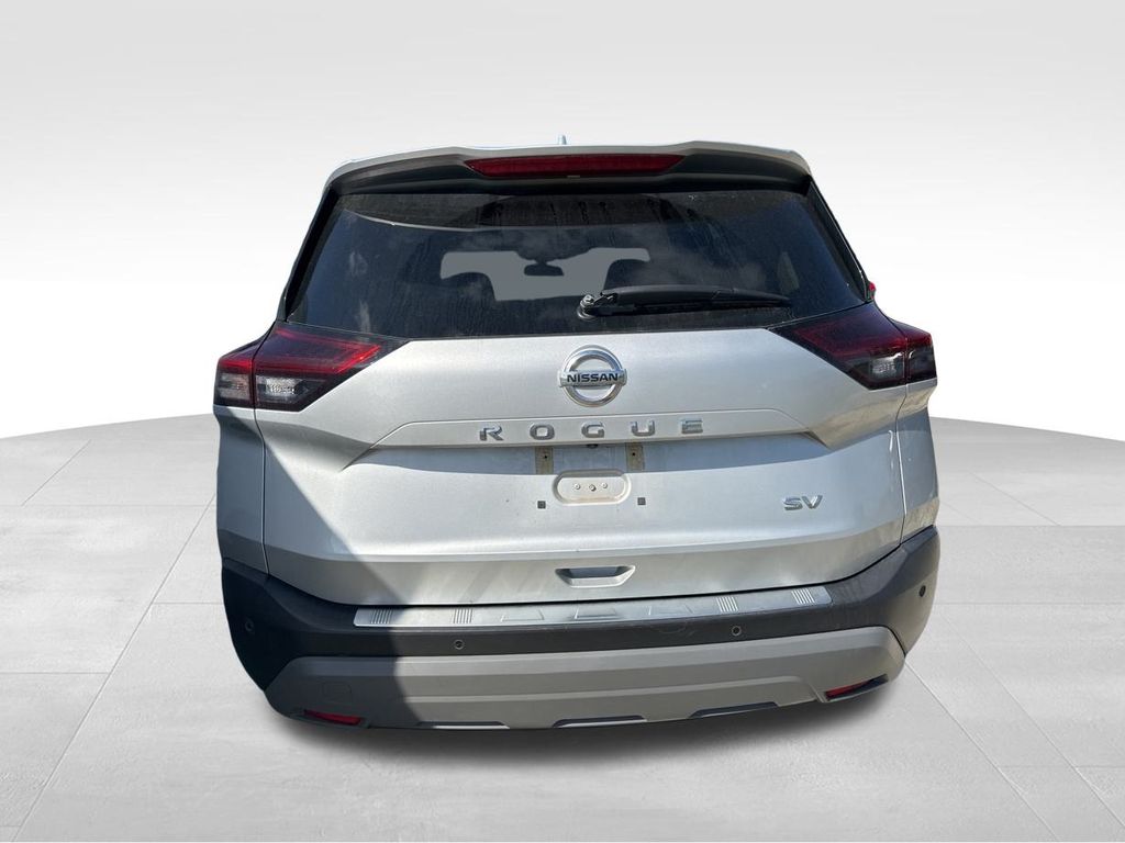 2021 Brilliant Silver Metallic Nissan Rogue SV FWD SUV