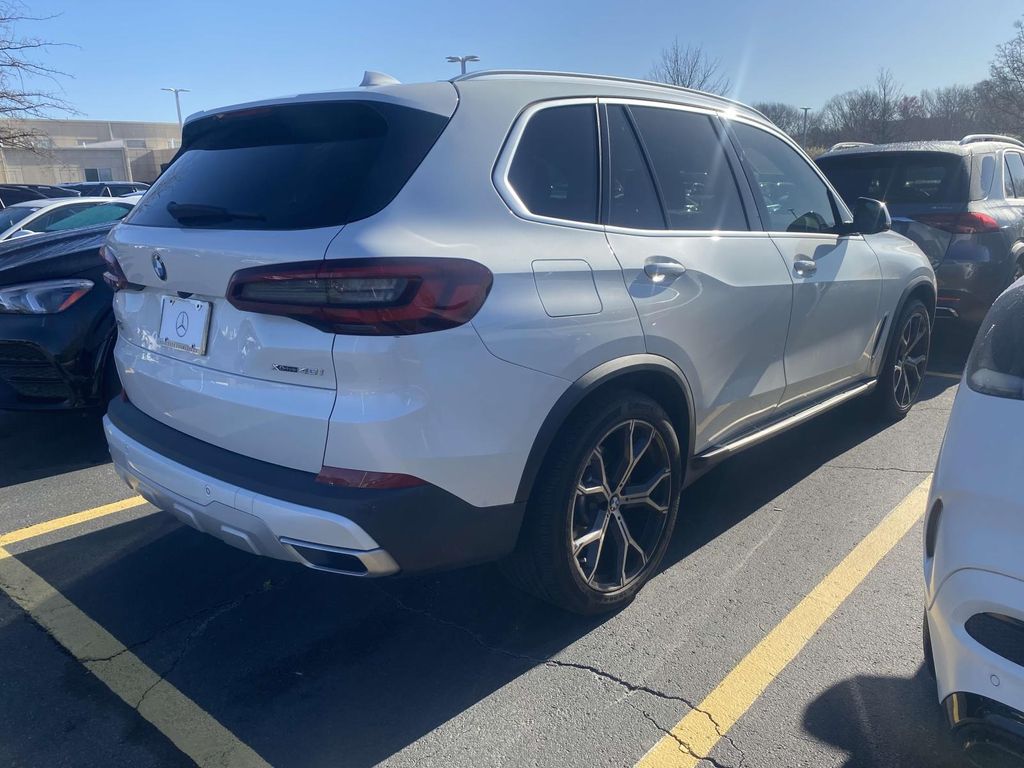 2022 BMW X5 xDrive40i 3