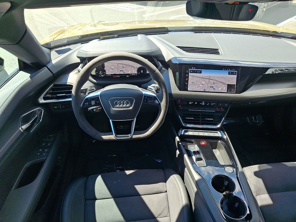 Thumbnail: 2023 Audi e-tron GT - 11
