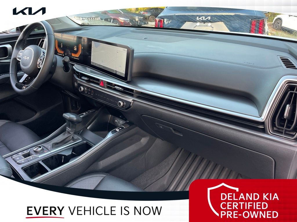 Used 2025 Kia Sorento SUV