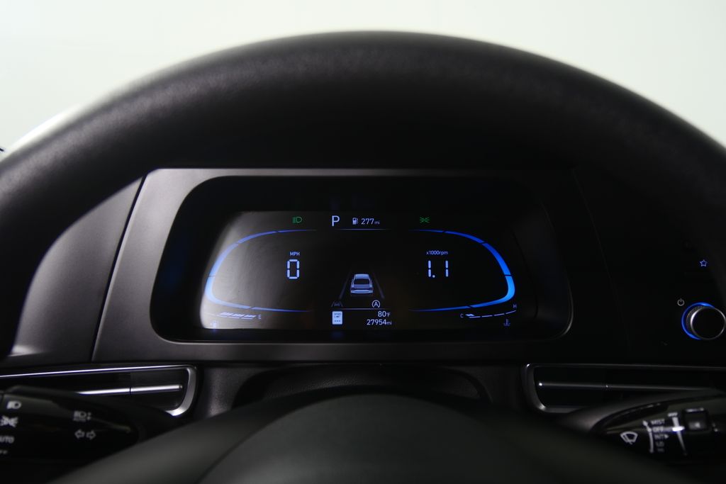 Thumbnail: 2025 Hyundai Elantra - 18