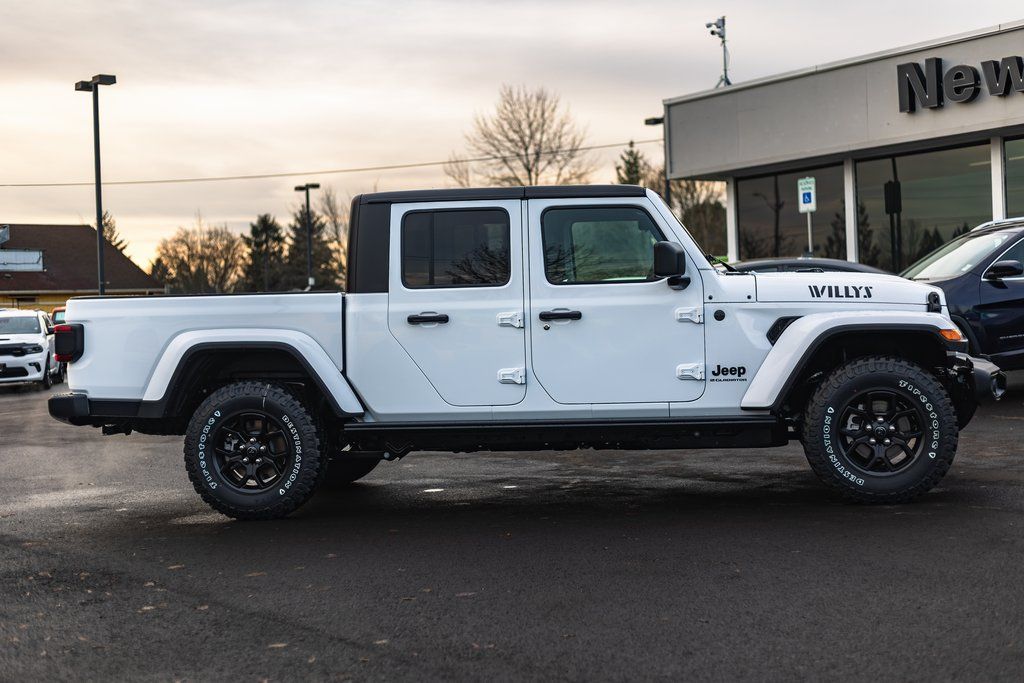 2026 Jeep Gladiator Willys thumbnail 7