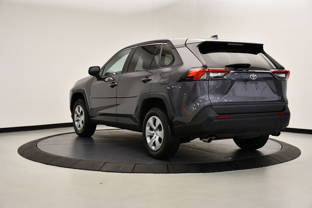 2022 Toyota RAV4 LE 3