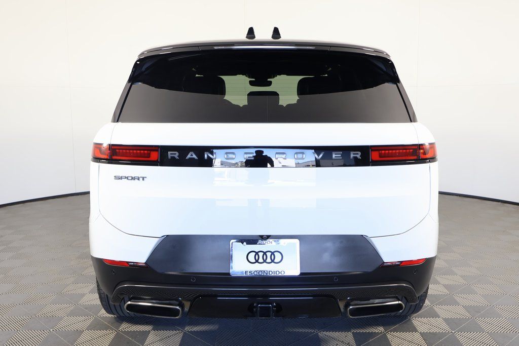 Thumbnail: 2024 Land Rover Range Rover Sport - 5
