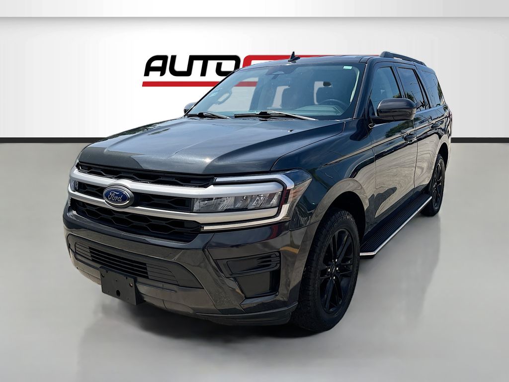 Used 2023 Black Ford XLT image 3