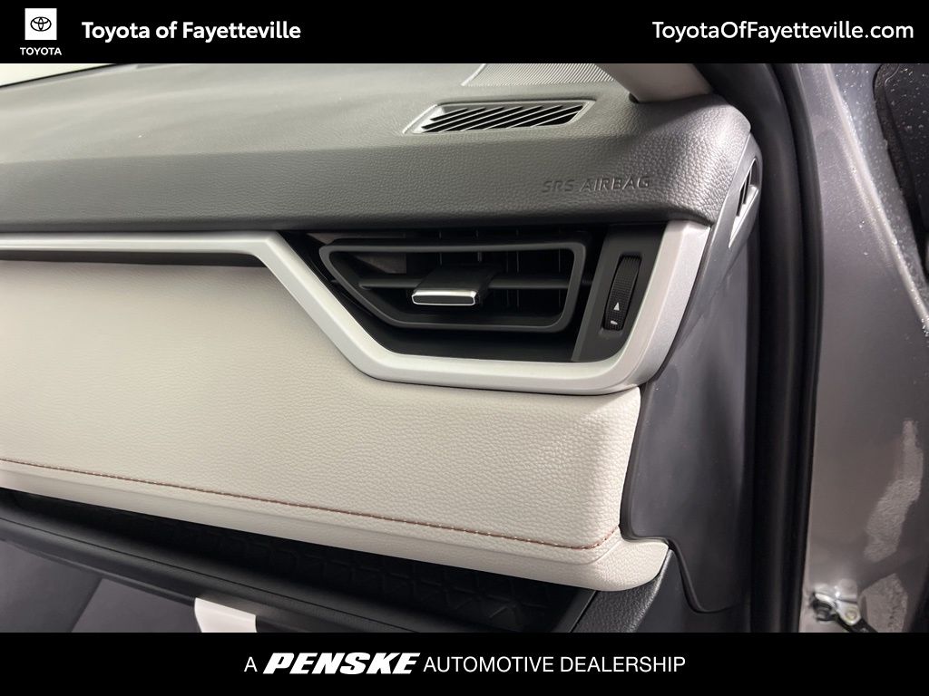 2025 Toyota RAV4 XLE Premium 20