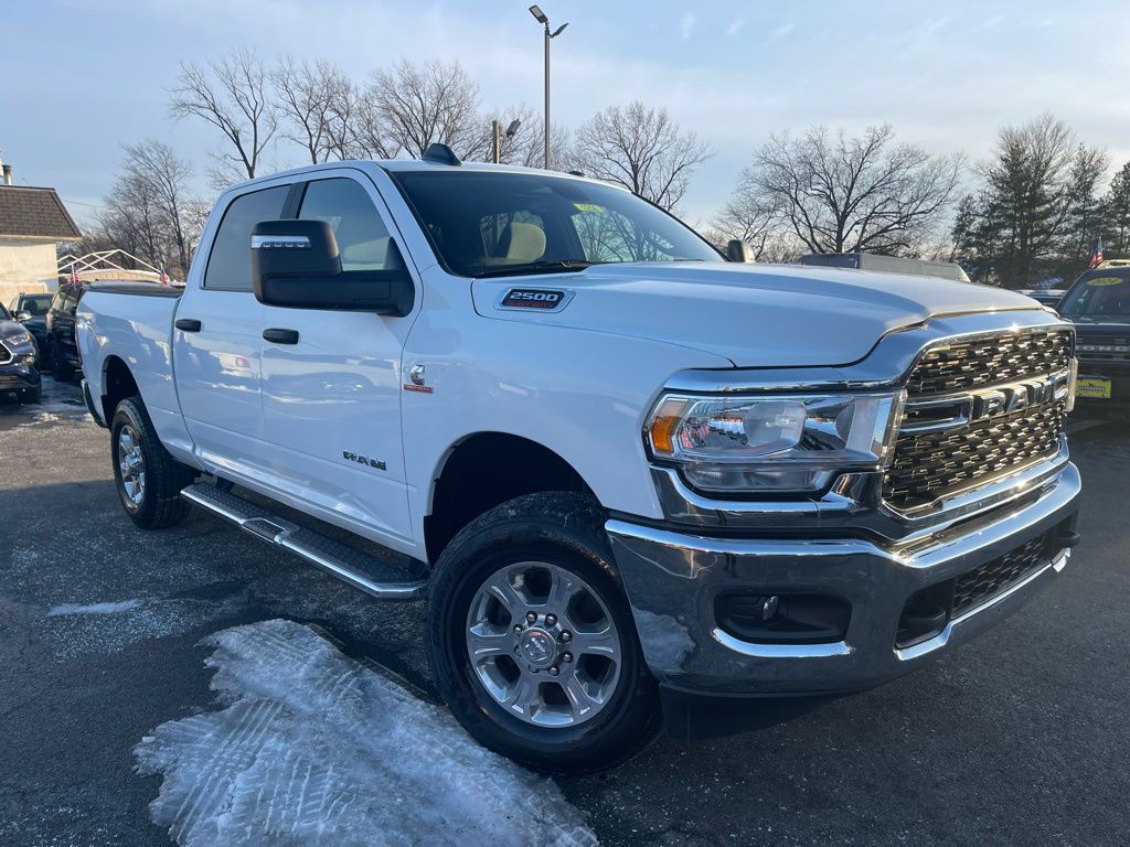 2024 RAM 2500 Big Horn Crew Cab 4WD