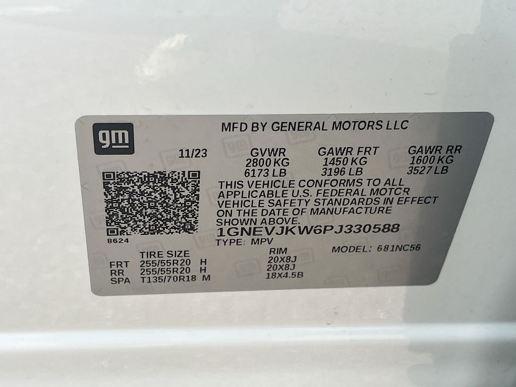 Used 2023 White Chevrolet RS image 33