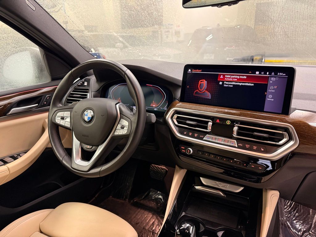 Thumbnail: 2023 BMW X4 - 31